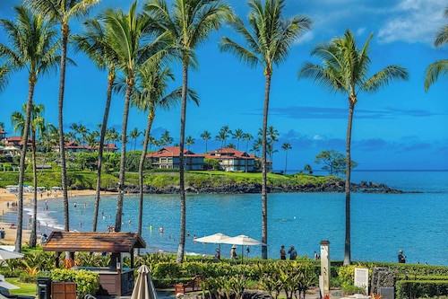 Uusi listaus! Wailea Beach Villa B102. Harvinainen Front Row Beach Villa!