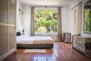 1 bedroom, in-room safe, iron/ironing board, travel crib