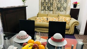 Basic Single Room | Private kitchen - McKean House (Bolton)