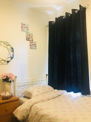 ベーシック シングルルーム | WiFi (無料)