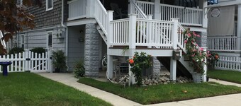 OCNJ Gold Coast beach home, Pet friendly, 9 houses from the beach and boards! 