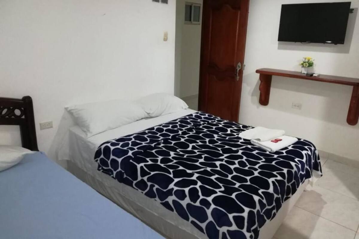 Eenvoudige studio, meerdere bedden | Een strijkplank/strijkijzer, gratis wifi, beddengoed
