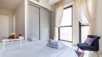 3 habitaciones, tabla de planchar con plancha, cuna de viaje y wifi