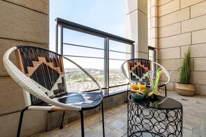 Terrace/patio - Magical 3BR/Parking with amazing view, city center (Jerusalem)