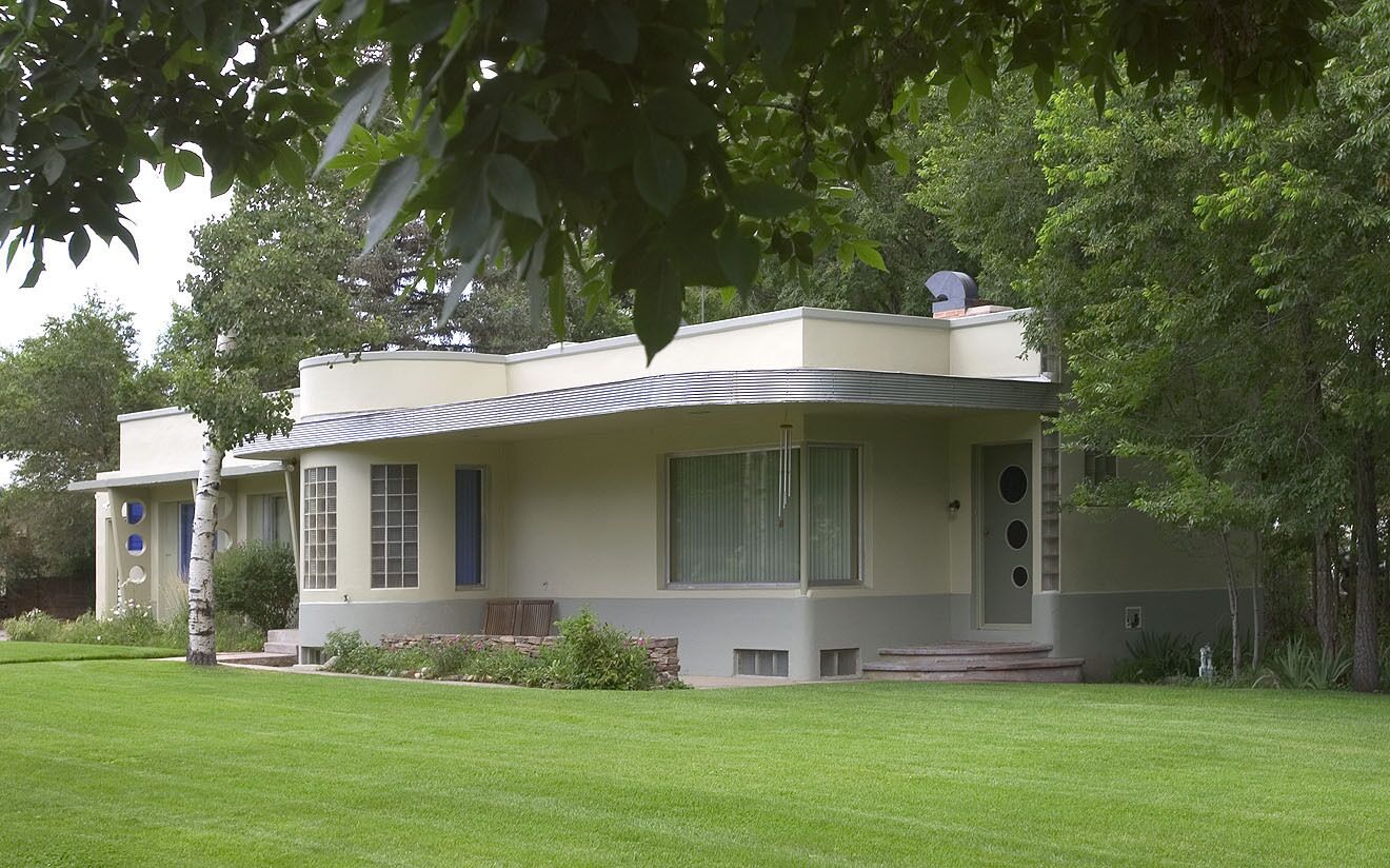  STILL AVAILABLE LABOR DAY WEEKEND! Unique Historic Home in Downtown Salida! 
