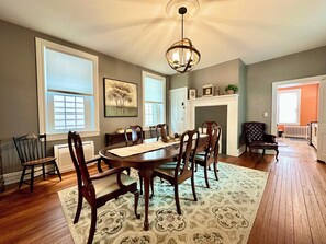 Dining - Unique & Historic w/ Hot Tub, Firepit Next To Hershey (Hummelstown)