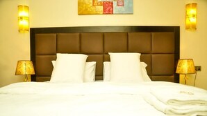 Soundproofing, WiFi (free) - Hotel D'Azur (Port Harcourt)