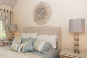4 bedrooms, iron/ironing board