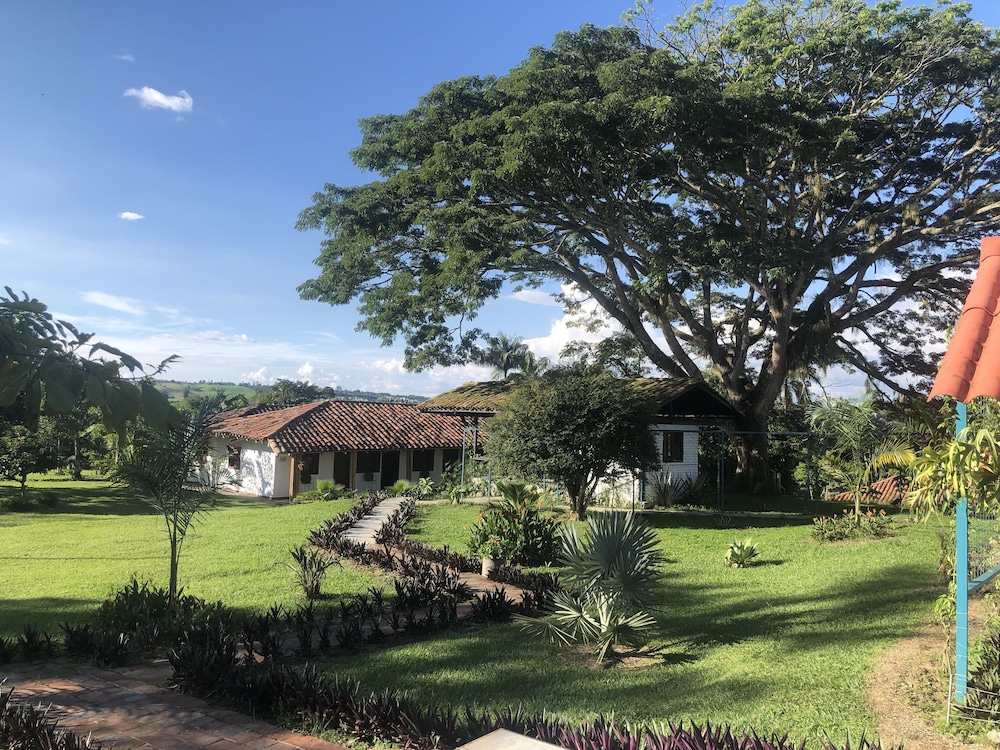 Finca Hotel Brasilia image