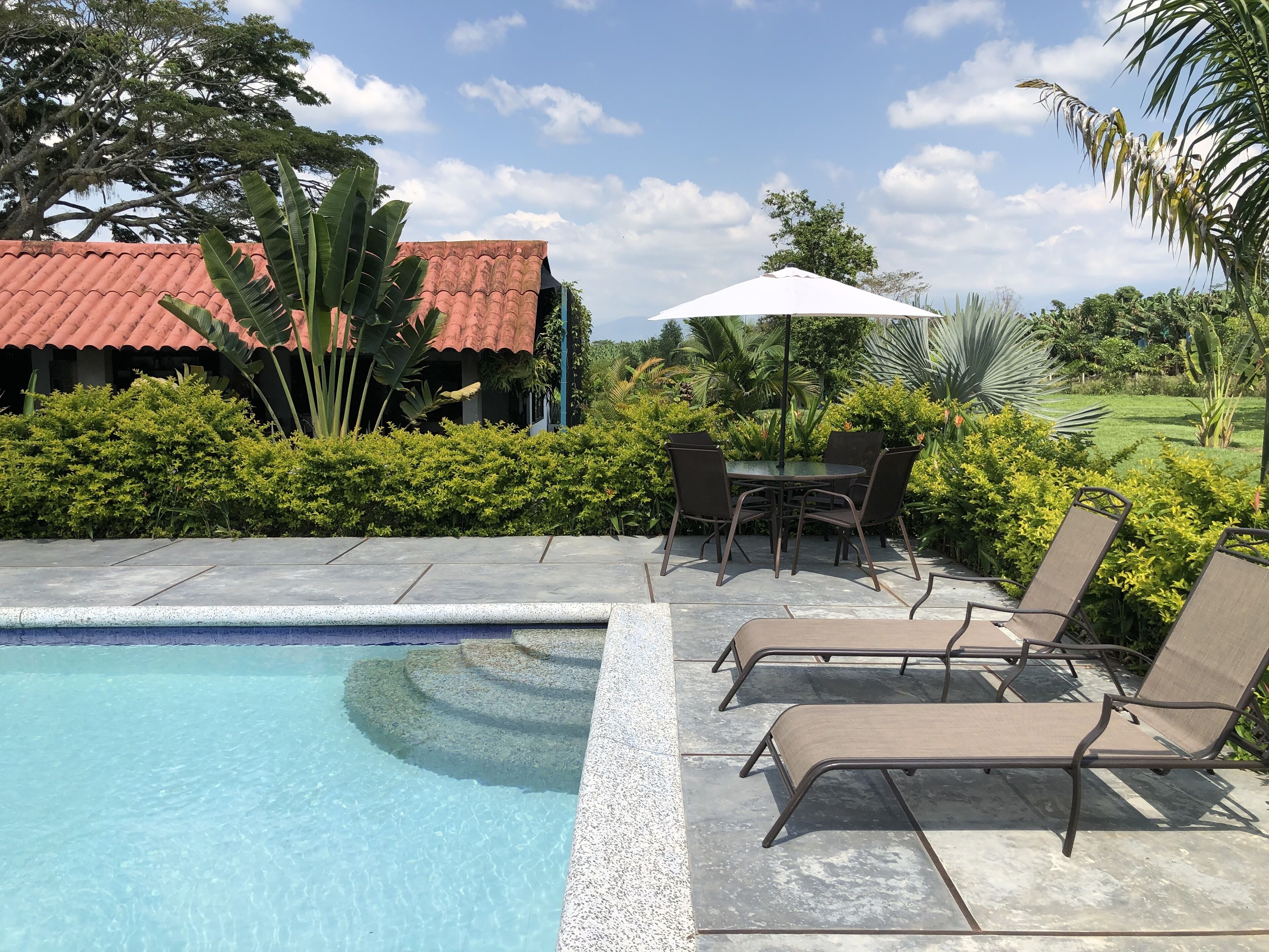 尊尚平房 | 客廳 | 平面電視