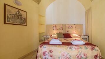 1 Schlafzimmer, Bügeleisen/Bügelbrett, Bettwäsche