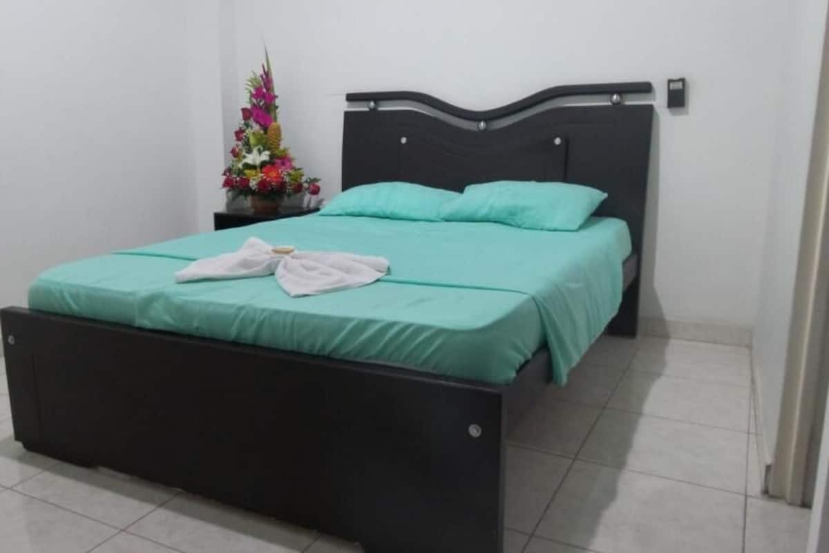 1 habitación, wifi gratis y ropa de cama