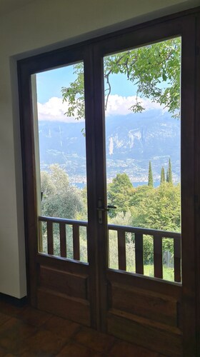Villa Paradiso Lake View Balcony Garden