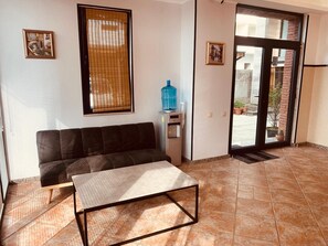 تلفزيون إل سي دي