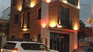 Exterior - R&M Hotel (Batumi)