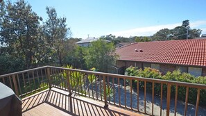 Property grounds - Pisces - townhouse in a peaceful cul de sac (DUNBOGAN)