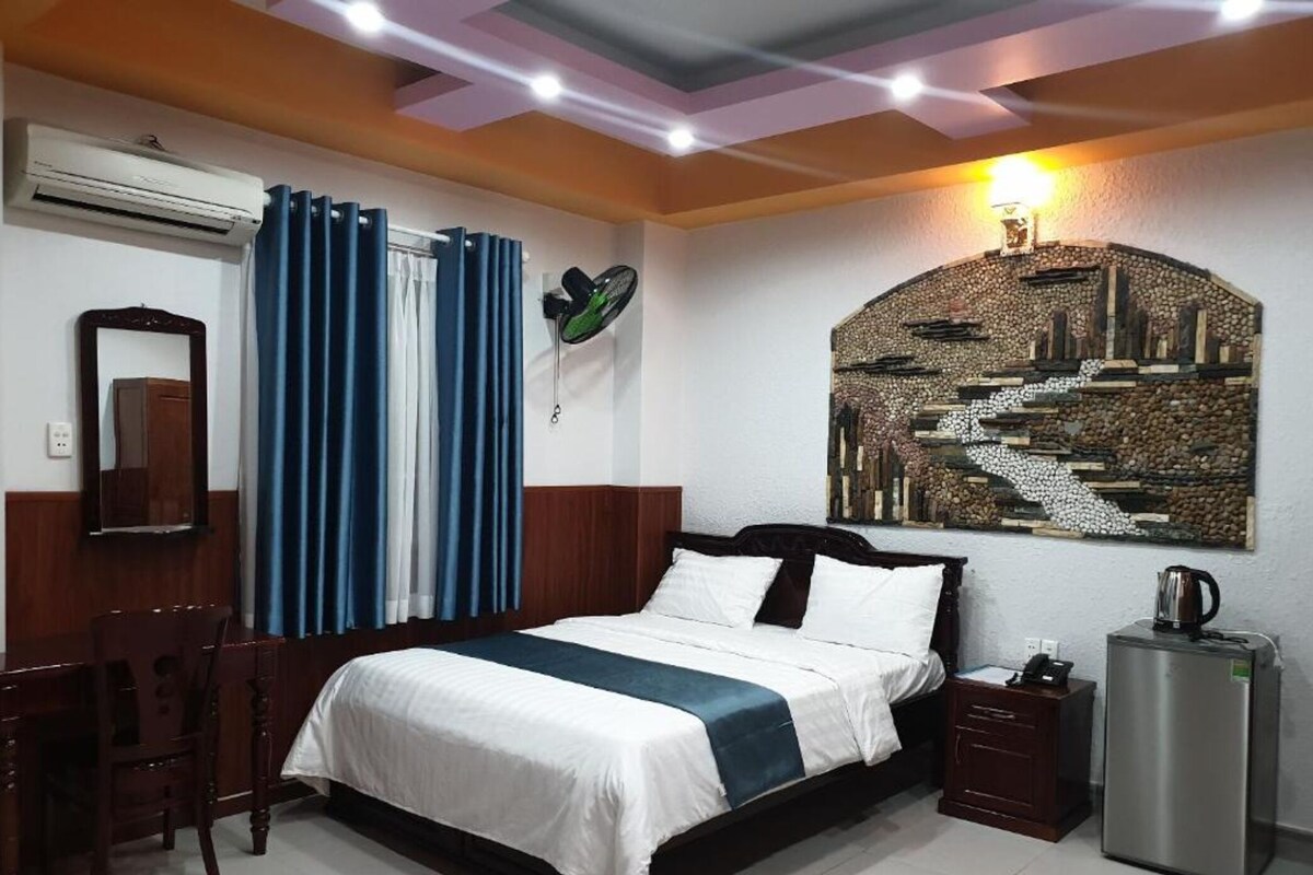 Minibar, blackout drapes, iron/ironing board (on request)