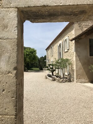 Enceinte de l’hébergement