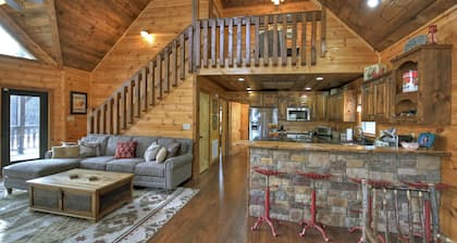 Luxury, Toccoa River Front, Fishing, 3 Fireplaces, Kayaks