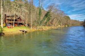 Exterior - Luxury, Toccoa River Front, Fishing, 3 Fireplaces, Kayaks (Mineral Bluff)