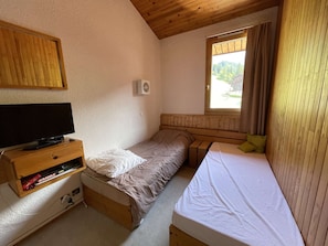 1 camera