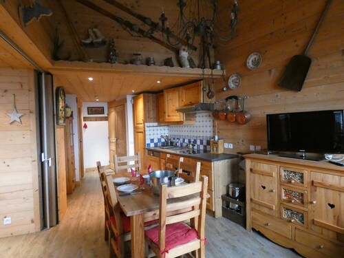La Terrasse 26 - Beautiful 2-room apartment, ski-in ski-out, with a beautiful view of the valley