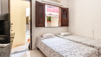 Twin Room | 1 bedroom, minibar, free WiFi, bed sheets