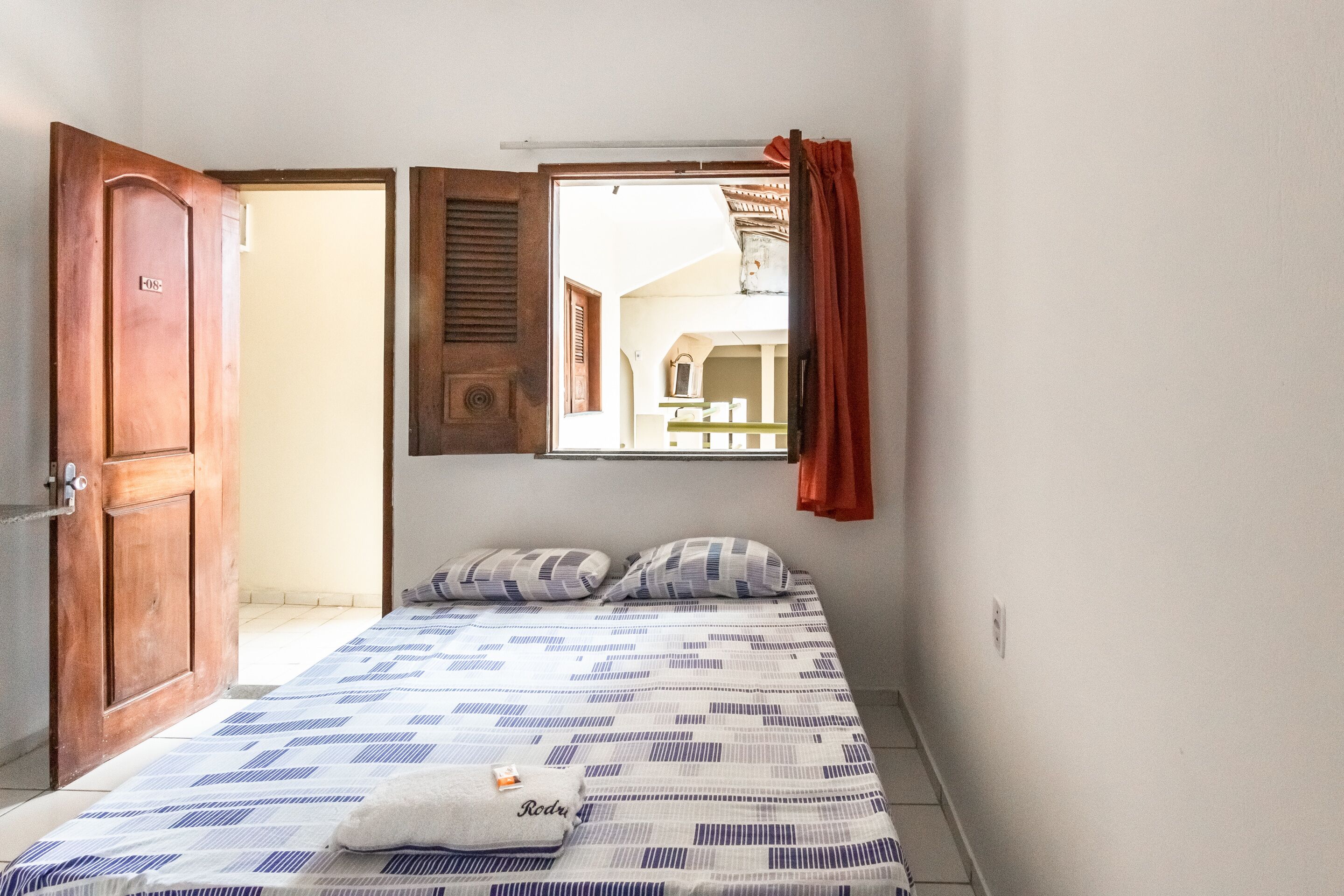 double room | 1 bedroom, minibar, free wifi, bed sheets
