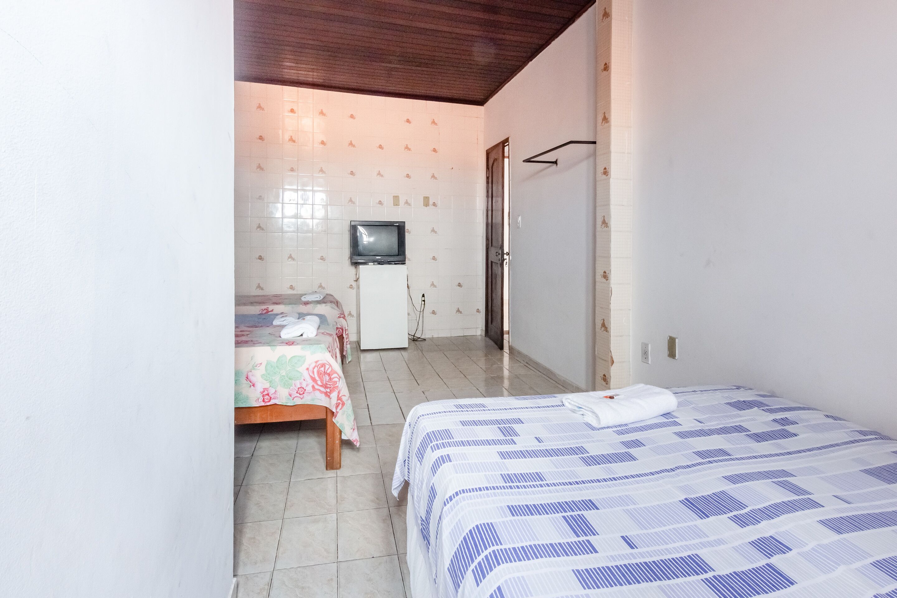 quadruple room, multiple beds | 1 bedroom, minibar, free wifi, bed sheets