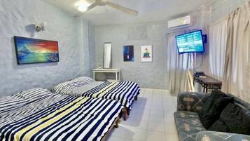 Superior Apartment, 2 Double Beds | Blackout curtains, iron/ironing board, free WiFi