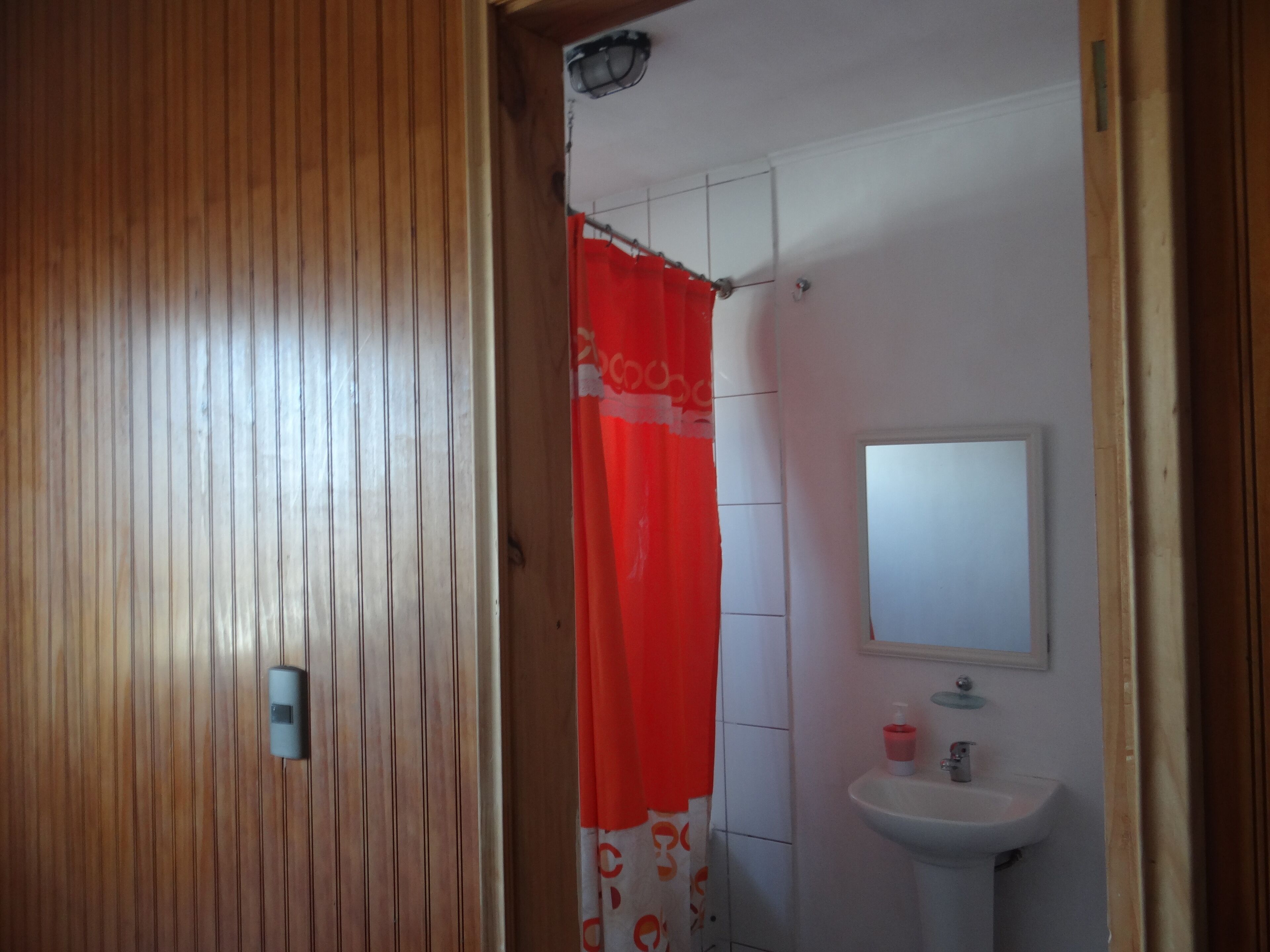 Doccia, set di cortesia gratuito, asciugamani, sapone