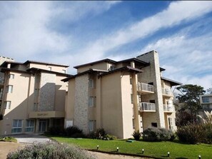 Front of property - Departamentos SEA POINT By D&G (Carilo)