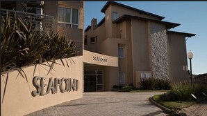 Front of property - Departamentos SEA POINT By D&G (Carilo)