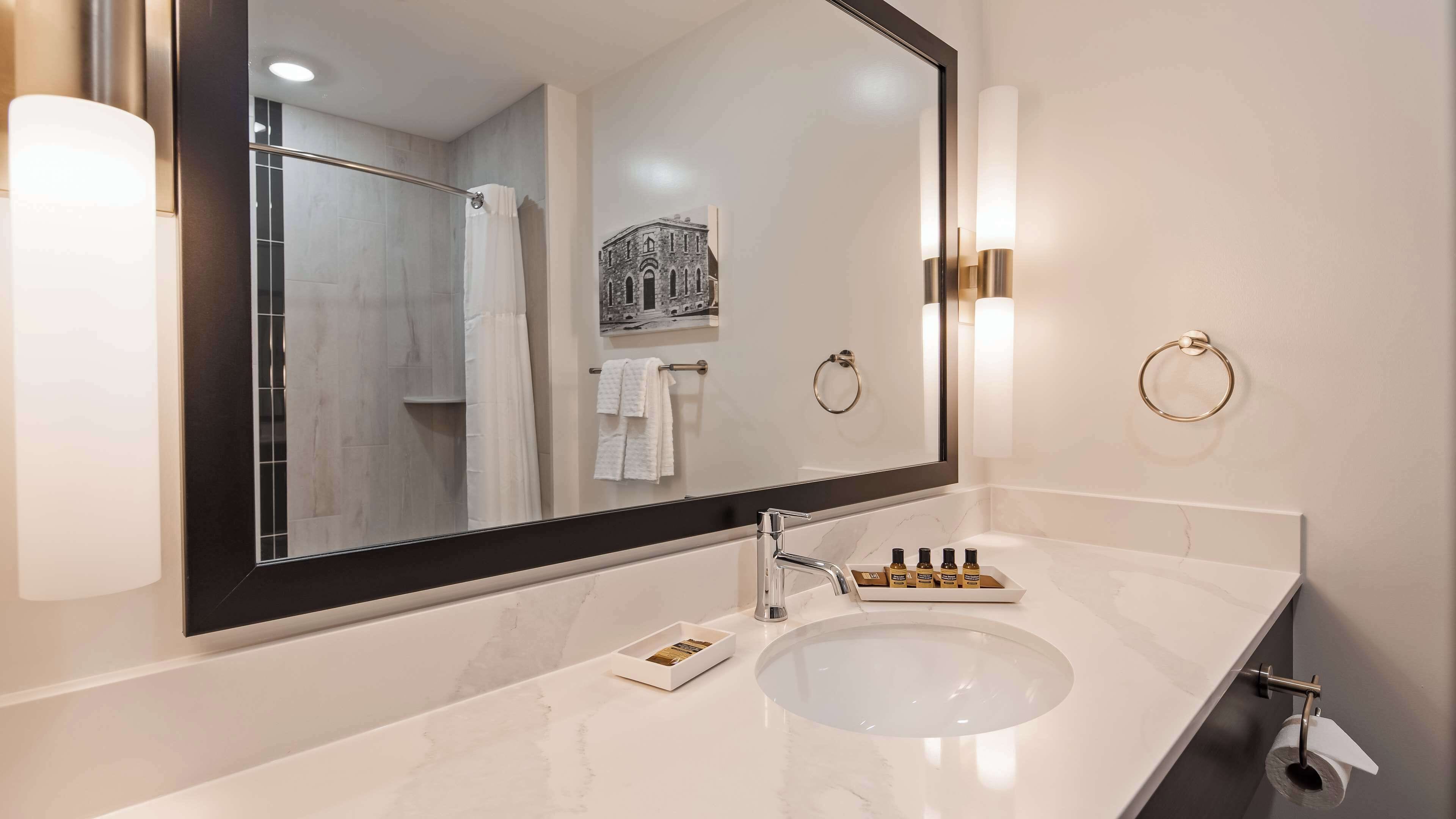 suite, multiple beds, refrigerator & microwave (with sofabed) | bathroom | free toiletries, hair dryer, towels