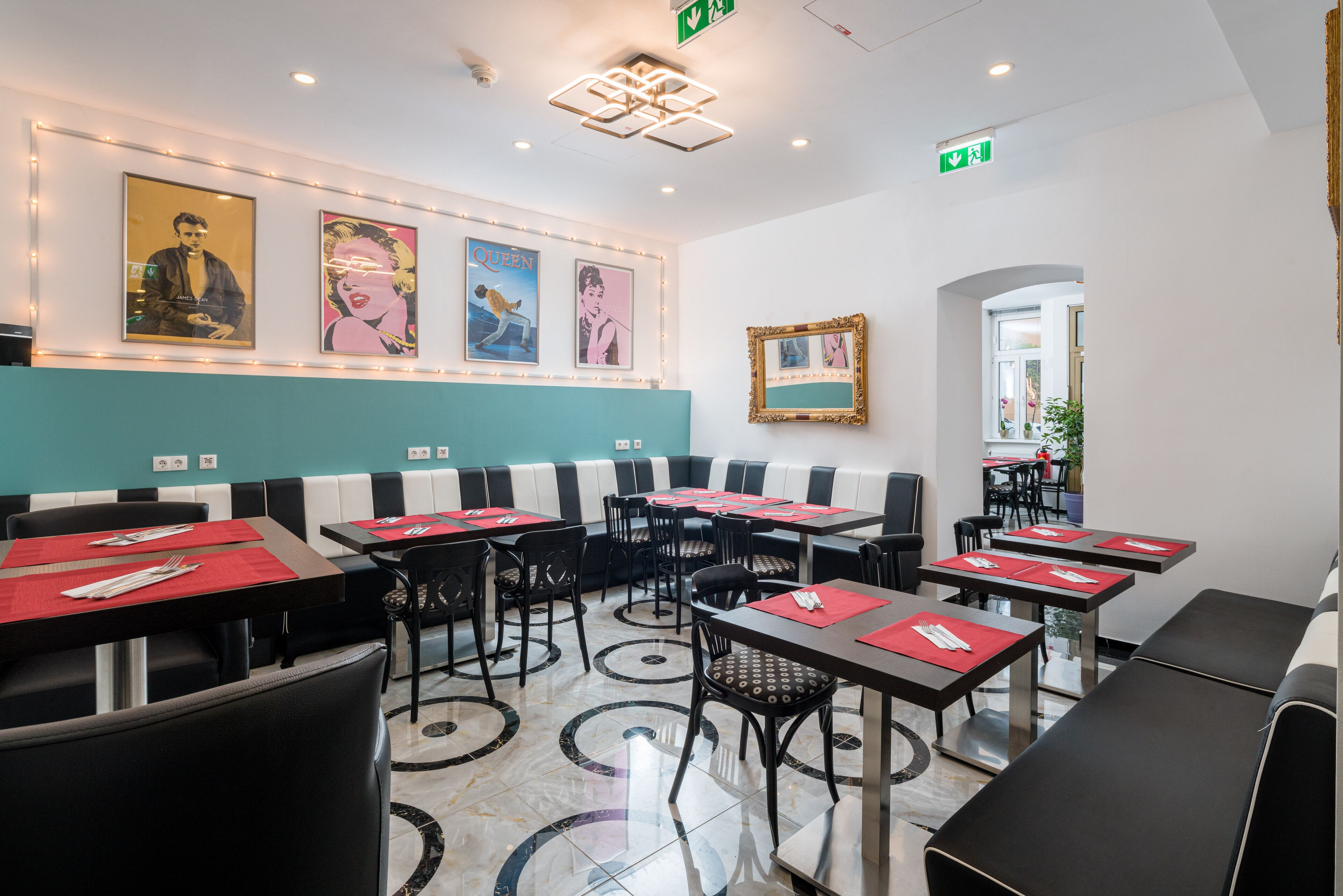 Breakfast area