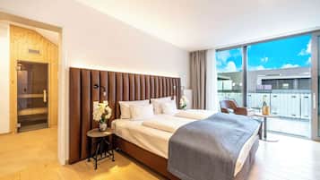 Junior Suite, 1 King Bed, Sauna