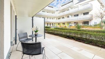 Standard-Apartment, 1 Doppelbett, Kochnische | Terrasse/Patio