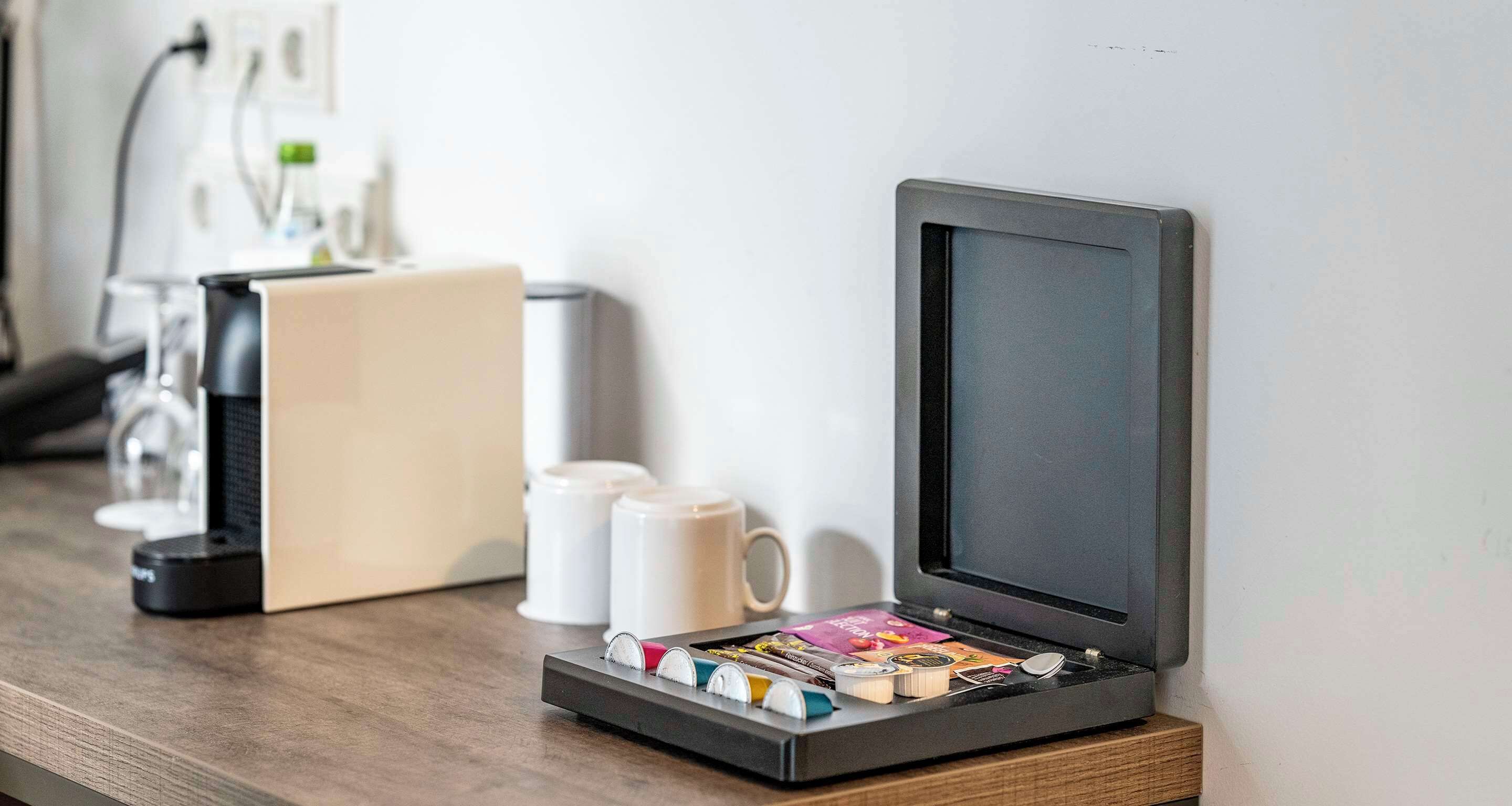 comfort room, 1 king bed, balcony | 1 bedroom, soundproofing, iron/ironing board, free wifi