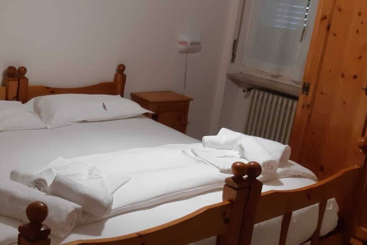 Economy kamer, 1 twee- of 2 eenpersoonsbedden | 1 slaapkamer, luxe beddengoed, donzen dekbedden, beddengoed