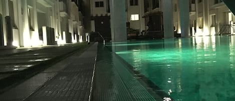 屋外プール