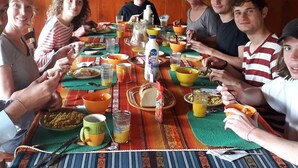 Family dining - Kichwa Amazon Lodge (Tarapoa)