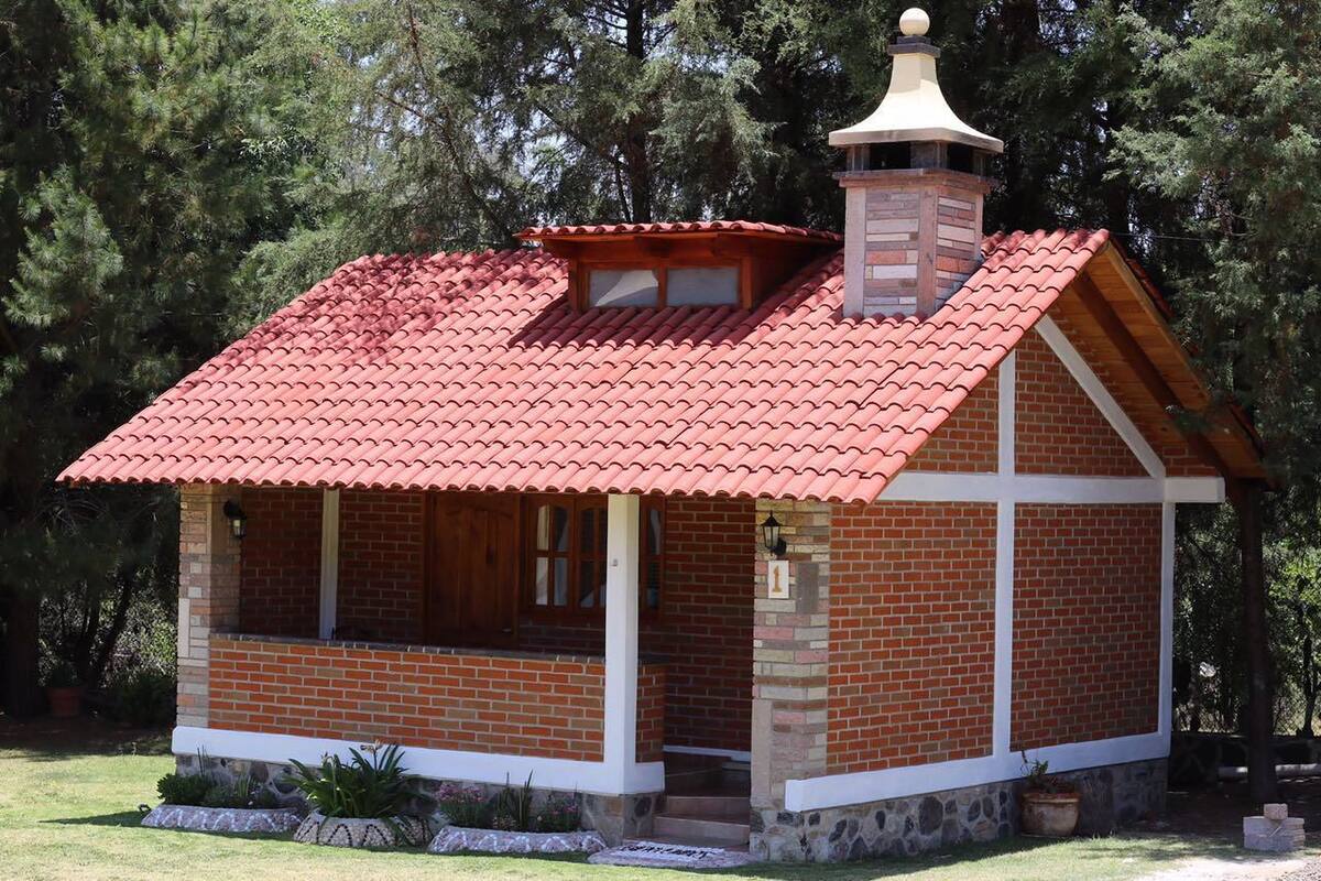 Habitación Cuadraple a Cabaña # 1 | Blackout curtains, soundproofing, iron/ironing board, free WiFi