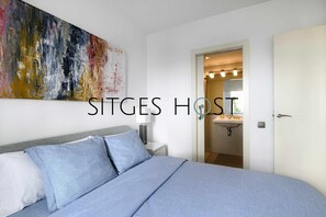 2 slaapkamers, een strijkplank/strijkijzer, gratis wifi, beddengoed