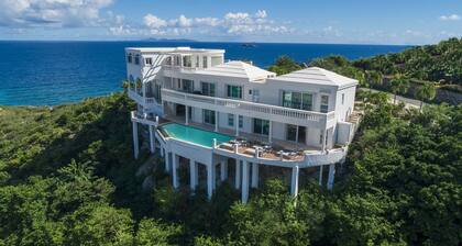 Luxury Villa, Walk to beach, BRAND NEW 55KW BACKUP GENERATOR