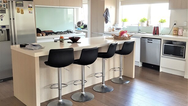 Coffee/tea maker, shared fridge, shared microwave, oven - Sylvia Park House (Auckland)