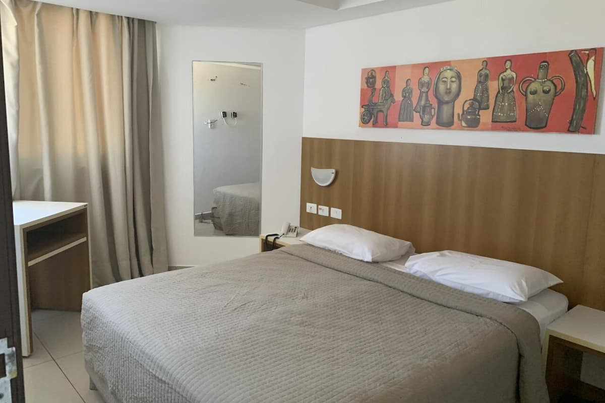 Wifi gratis y ropa de cama