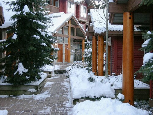 Symphony Condos by Whistler Retreats