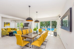 Luxury Villa, 5 Bedrooms, Private Pool, Sea View | Living area | Flat-screen TV - Villa Sv. Josip (Opatija)