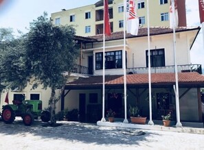 Fachada de la propiedad