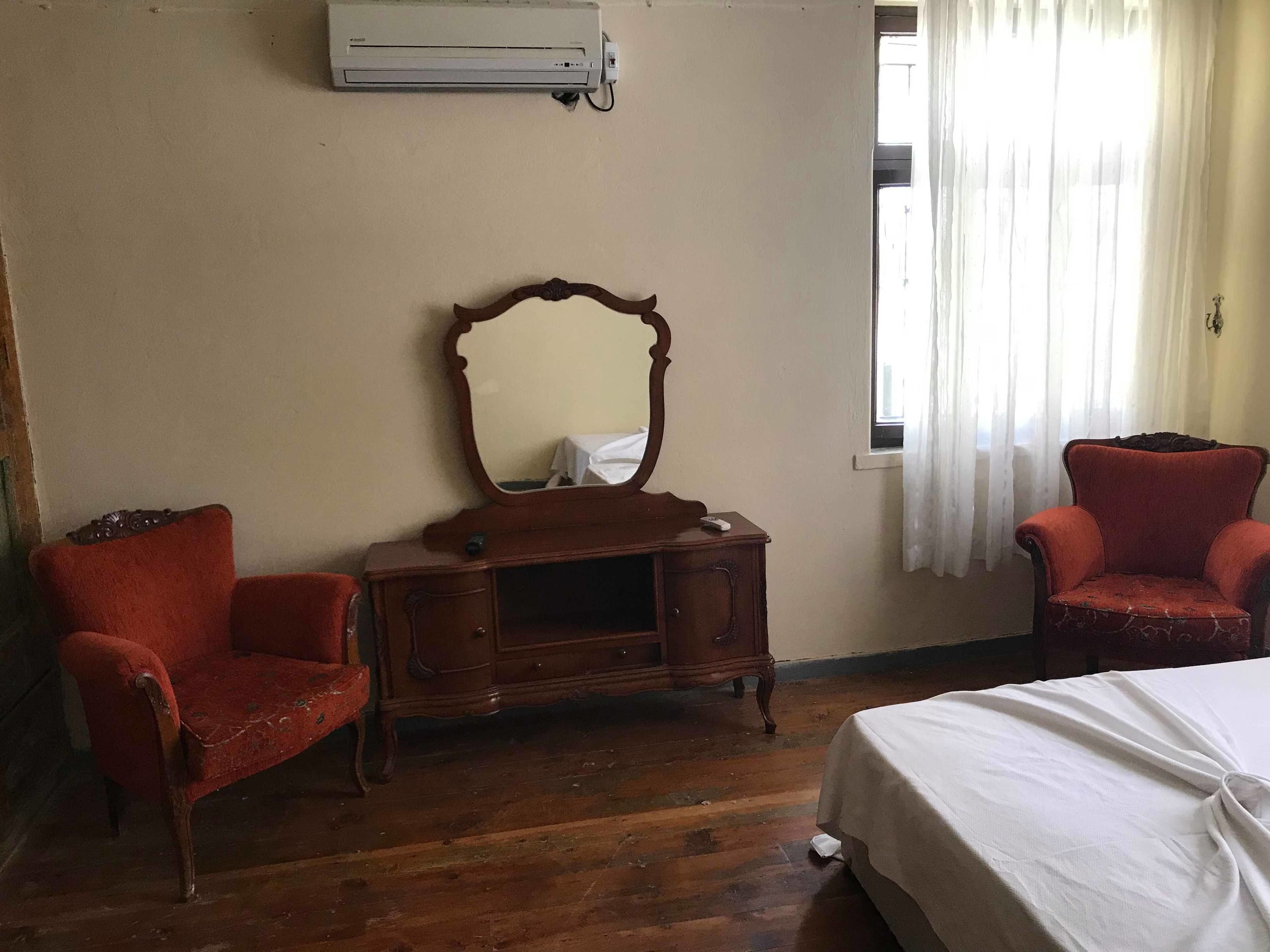 family quadruple room | living area